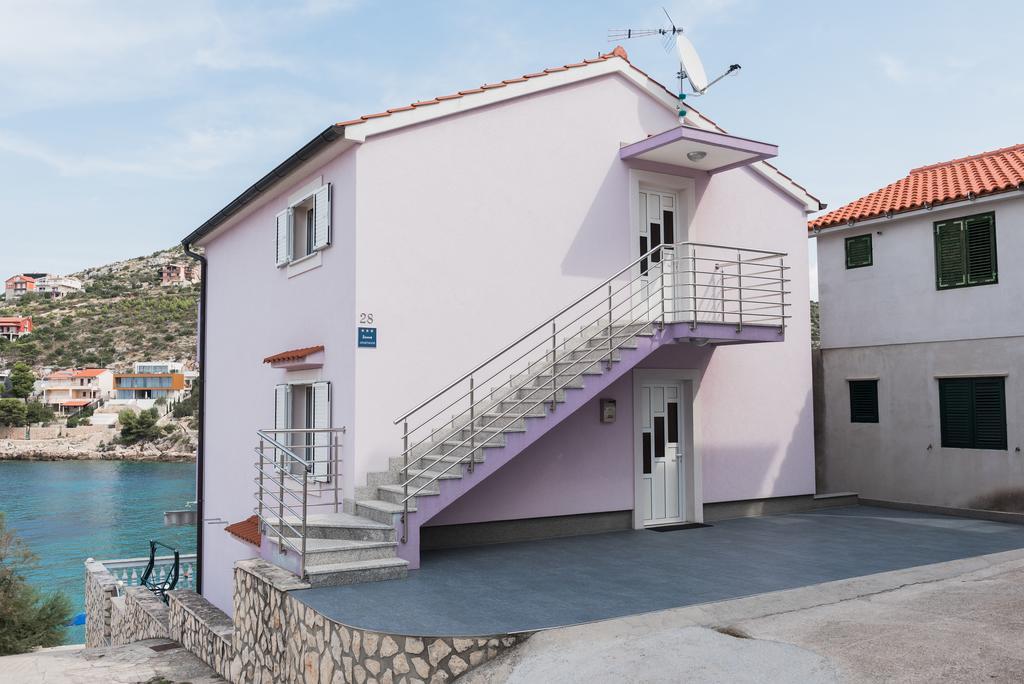 Apartment Dragan Grubisic Primošten Екстериор снимка
