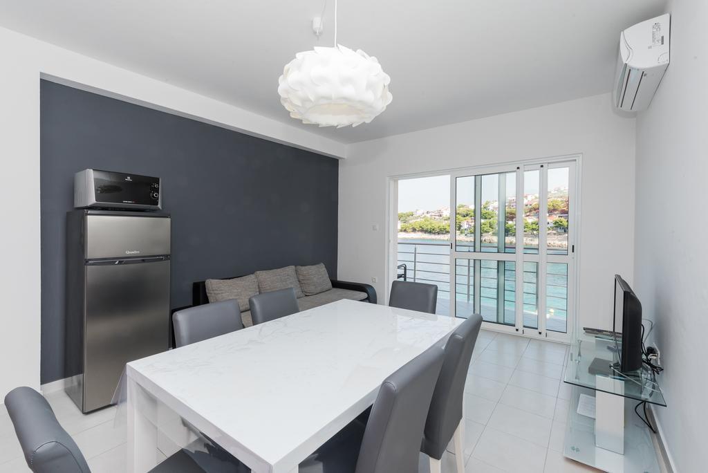 Apartment Dragan Grubisic Primošten Екстериор снимка